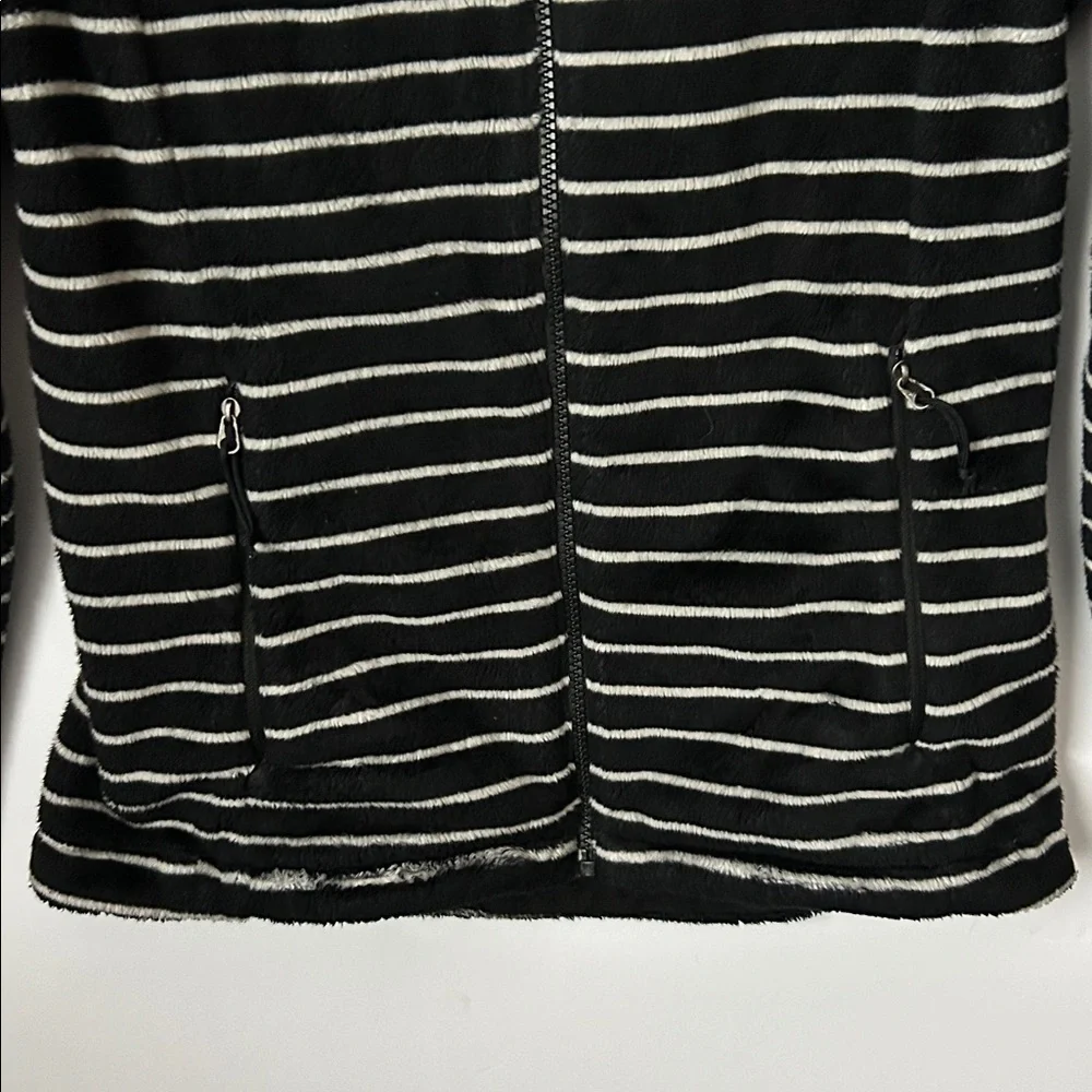 The North Face Women's Black and White Striped Fleece Full Zip Jacket Small P - Picture 2 of 7